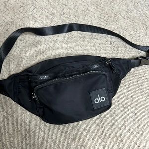 Alo Fanny pack